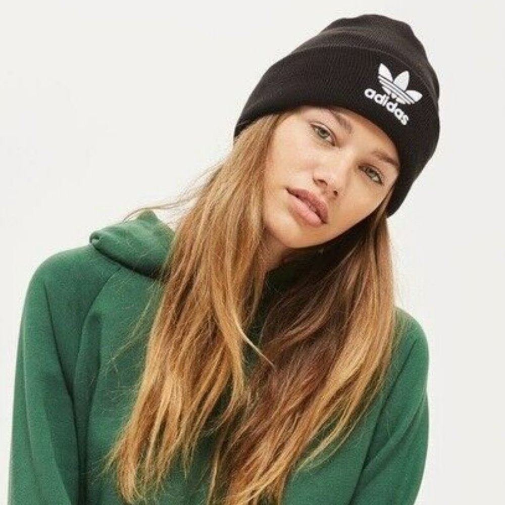 Adidas Originals Trefoil Knit Beanie Embroidered Logo Unisex Black White GA9656